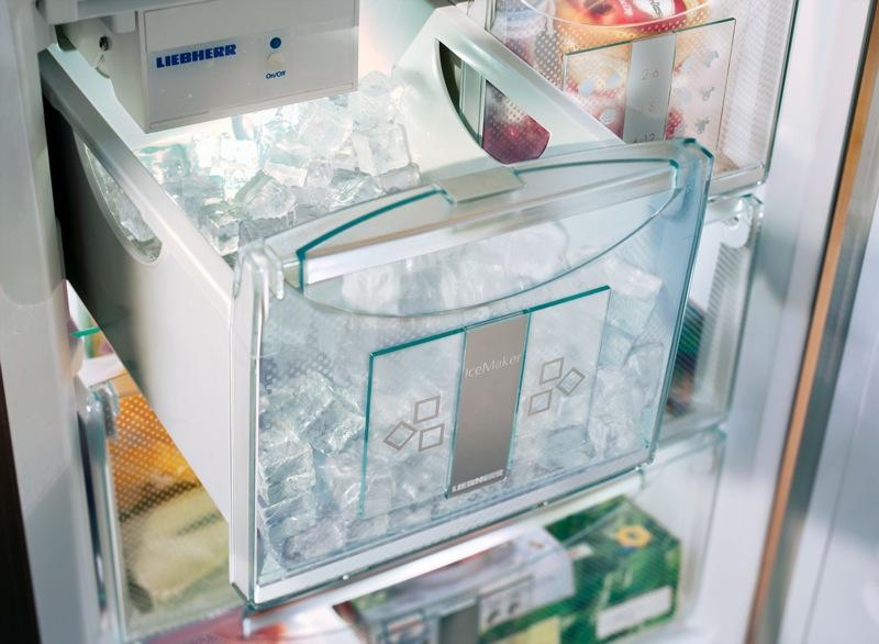 Холодильники с ледогенератором