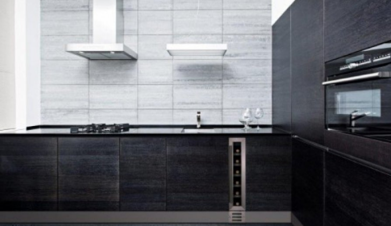 Винные шкафы шириной 15 см Винные шкафы шириной 15 см