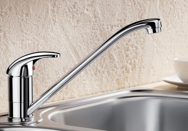 Недорогие смесители для кухни Недорогие смесители для кухни