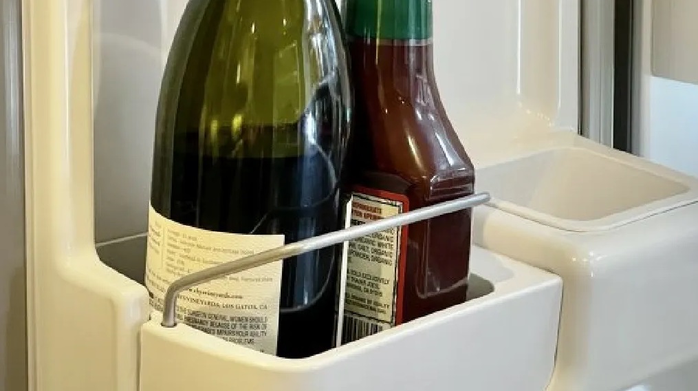 Можно ли вино хранить в холодильнике 