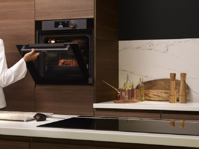 Встраиваемые электрические духовые шкафы De Dietrich с пиролитической очисткой  Встраиваемые электрические духовые шкафы De Dietrich с пиролитической очисткой