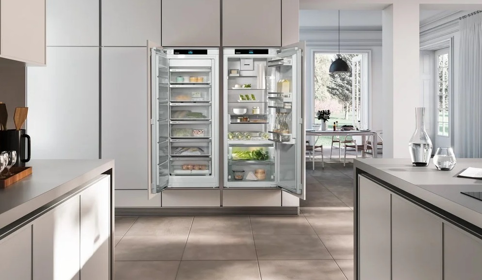 Встраиваемые двухкамерные холодильники no frost Встраиваемые двухкамерные холодильники no frost