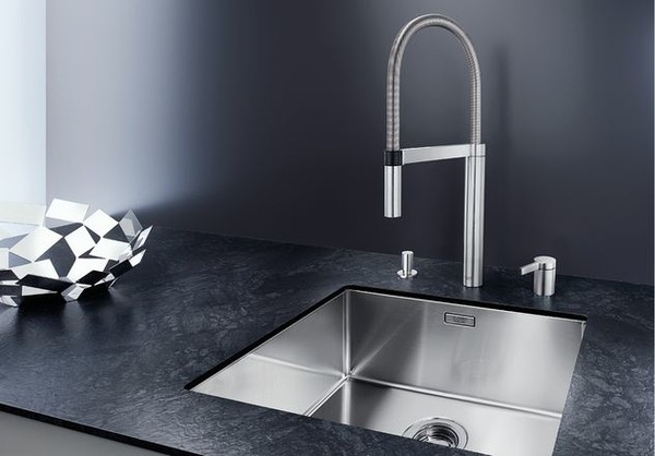 Смесители для кухни с выдвижным изливом Смесители для кухни с выдвижным изливом