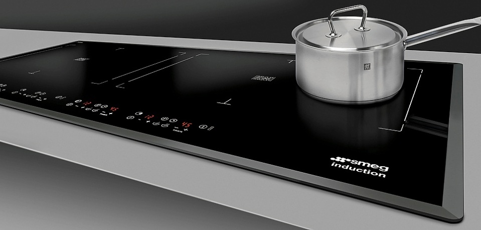 Чёрные индукционные варочные панели Smeg  Чёрные индукционные варочные панели Smeg