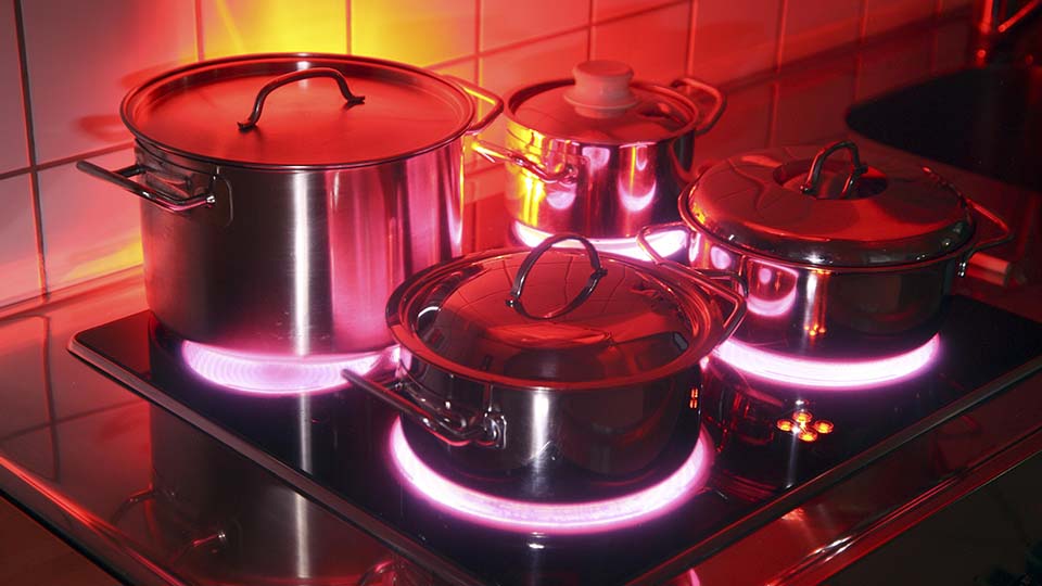 Рейтинг лучших электрических варочных панелей 4 конфорки 2026 года по цене, качеству и надежности