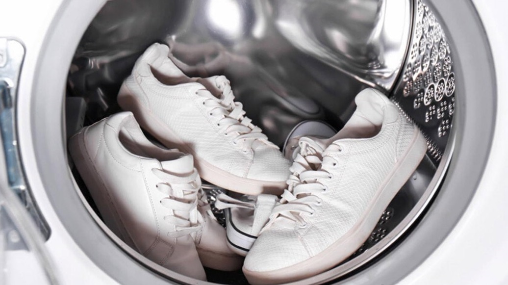 Как стирать кроссовки в стиральной машине