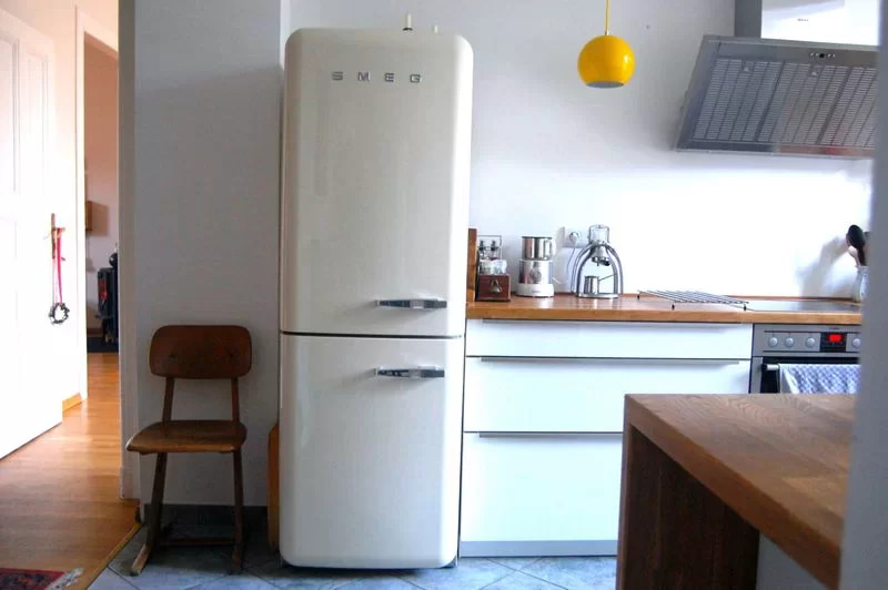 Белые холодильники Smeg - цены официального дилера, отзывы и ...