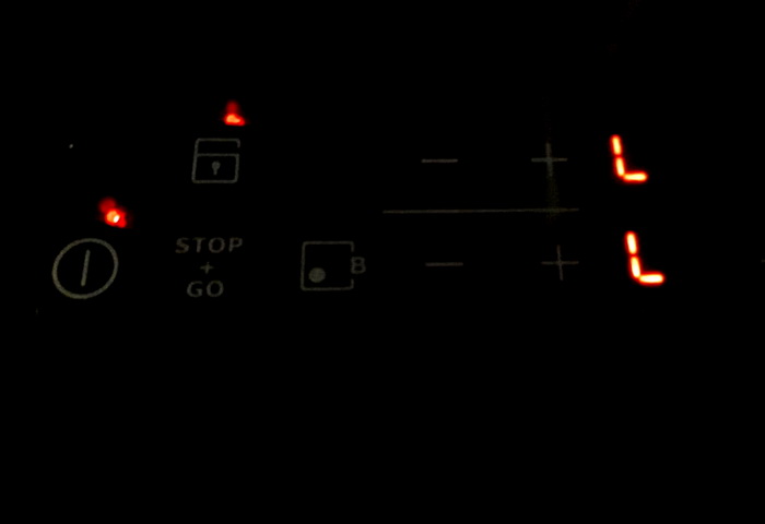 Ошибка E1 на электрической варочной панели