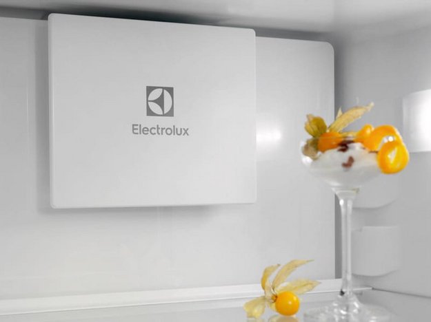 Встраиваемый холодильник Electrolux ENT6MD19S3 (фото 3) Встраиваемый холодильник Electrolux ENT6MD19S3 (preview 3)