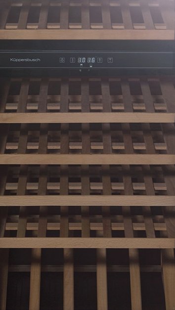 Встраиваемый холодильник для охлаждения вина Kuppersbusch FWK 4800.0 S2 (фото 2) Встраиваемый холодильник для охлаждения вина Kuppersbusch FWK 4800.0 S2 (preview 2)