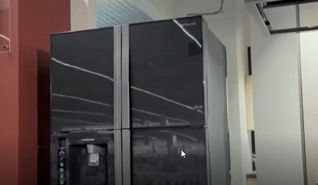 Холодильник Hitachi R-ZXC740WH-X (video 3)