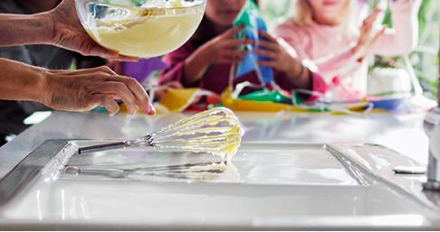 Мойка Franke Mythos MTK 611-100 чаша справа белый (фото 2) Мойка Franke Mythos MTK 611-100 чаша справа белый (preview 2)