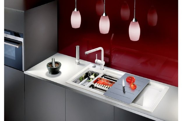 Мойка Blanco AXON II 6 S (чаша слева) керамика клапан-автомат InFino® жасмин (фото 3) Мойка Blanco AXON II 6 S (чаша слева) керамика клапан-автомат InFino® жасмин (preview 3)