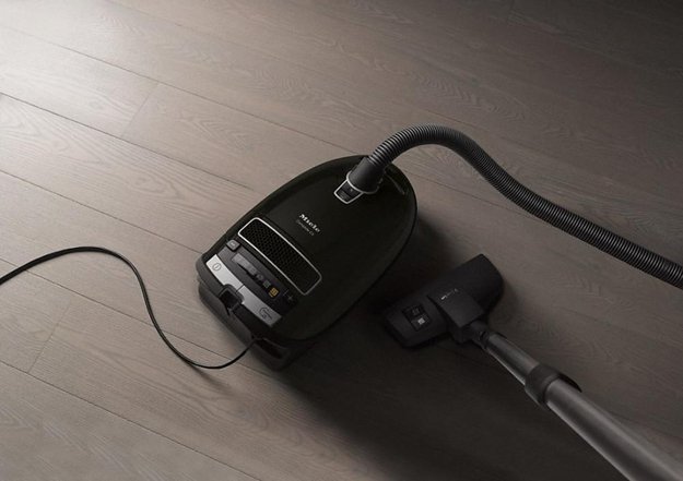 Пылесос Miele SGDA3 CompleteC3 Parquet XL Black Obsidian (фото 2) Пылесос Miele SGDA3 CompleteC3 Parquet XL Black Obsidian (preview 2)