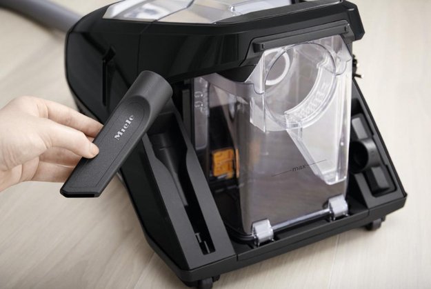 Пылесос Miele Blizzard CX1 Comfort PowerLine SKMF5 черный (preview 6)