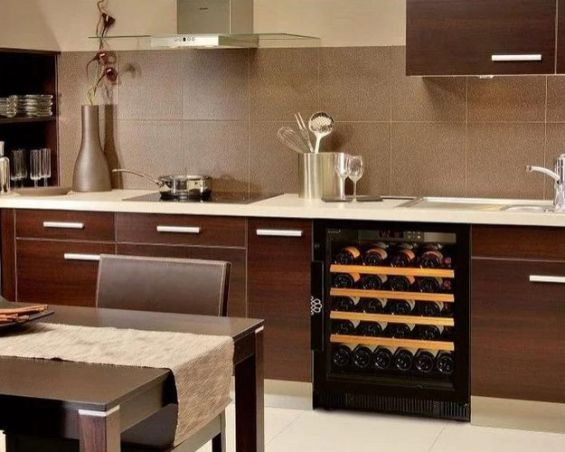 Встраиваемый мультитемпературный винный шкаф EuroCave K-800011-S (preview 7)