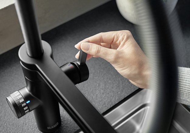 Смеситель 3-в-1 Blanco EVOL-S Pro Filter 526636 матовый черный (preview 5)