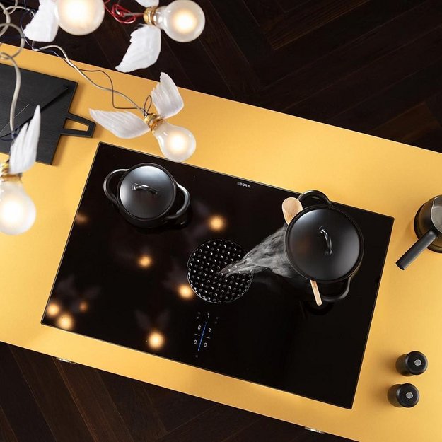 Индукционная варочная панель со встроенной вытяжкой BORA PUXA (preview 2)