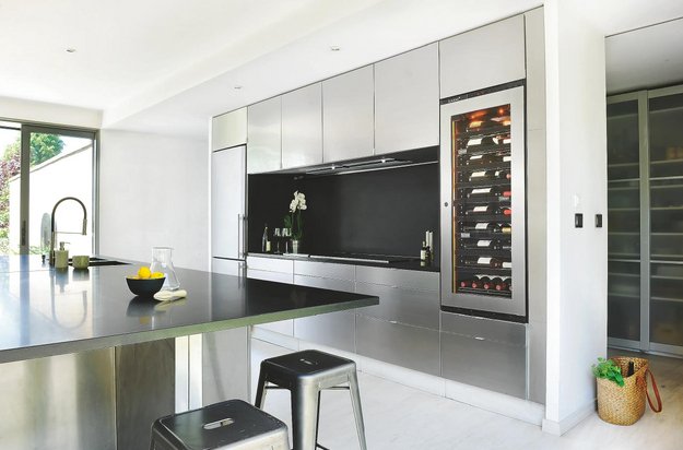 Встраиваемый монотемпературный винный шкаф EuroCave I-090014-M (preview 2)