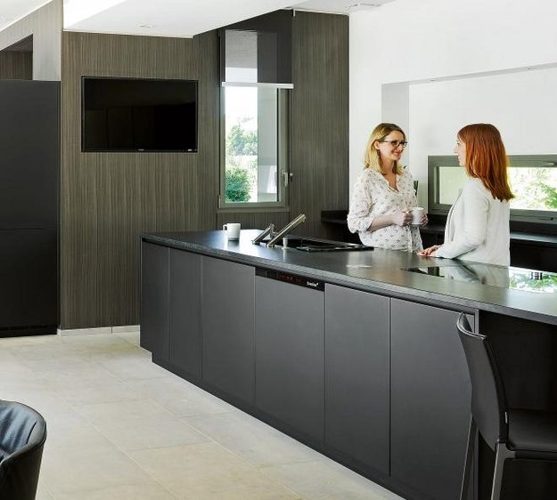 Встраиваемый монотемпературный винный шкаф EuroCave I-090018-S (preview 4)