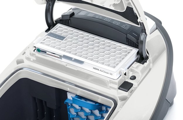 Пылесос Miele Complete С3 Аctive Parquet PowerLine SGDF3 белый (фото 3) Пылесос Miele Complete С3 Аctive Parquet PowerLine SGDF3 белый (preview 3)