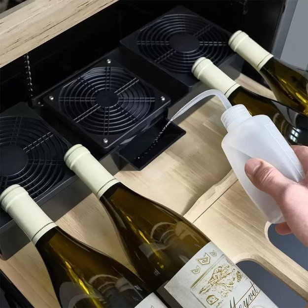 Винный шкаф Meyvel MV102-WG1-M (Grey Quartz) (фото 6) Винный шкаф Meyvel MV102-WG1-M (Grey Quartz) (preview 6)