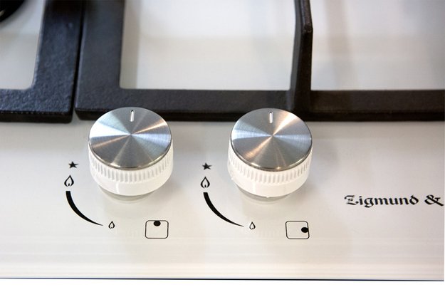 Газовая варочная панель из закаленного стекла Zigmund Shtain M 25.6 W (фото 4) Газовая варочная панель из закаленного стекла Zigmund Shtain M 25.6 W (preview 4)