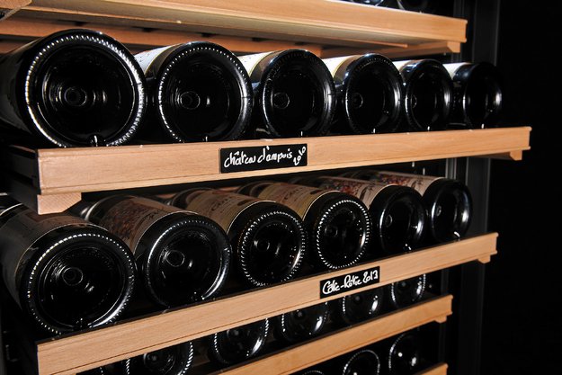 Монотемпературный винный шкаф EuroCave VLP-1001-M (preview 2)