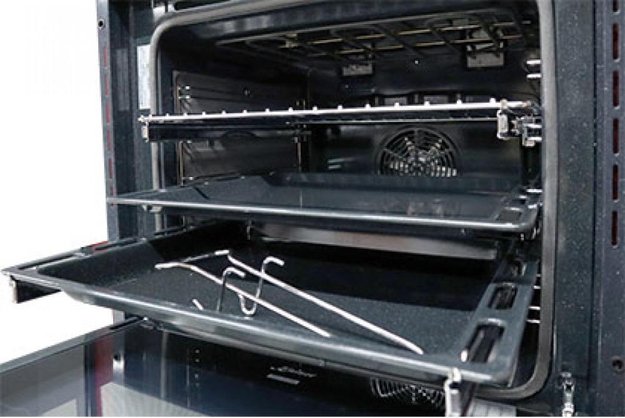 Встраиваемый электрический духовой шкаф Kaiser EH 6338 W (фото 3) Встраиваемый электрический духовой шкаф Kaiser EH 6338 W (preview 3)