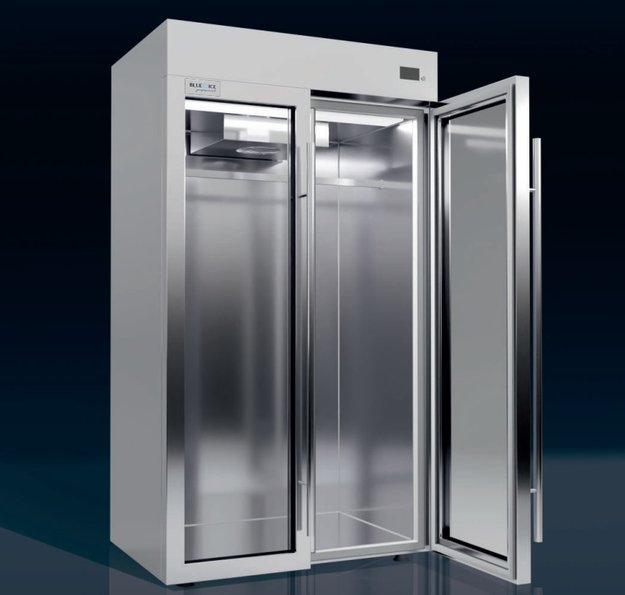 Холодильник для шуб Blue Ice Professional GBI1200P2 2000 (фото 3) Холодильник для шуб Blue Ice Professional GBI1200P2 2000 (preview 3)