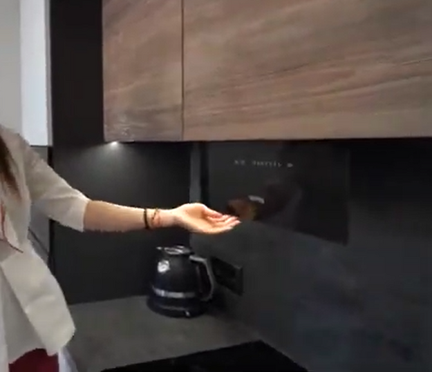 Встраиваемая вытяжка Korting KHI 6892 DGN (video 1)