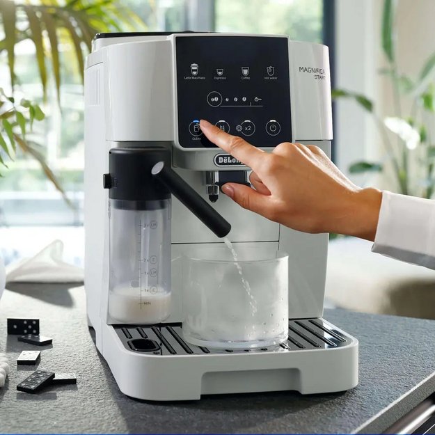 Кофемашина DeLonghi ECAM220.61.W (preview 4)