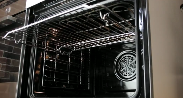 Духовой шкаф Midea MO47007GB (video 3)