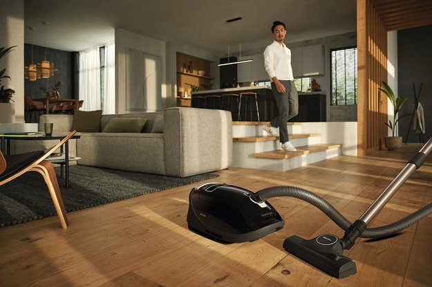 Пылесос Miele SGSP3 Complete C3 Black Diamond черный (фото 4) Пылесос Miele SGSP3 Complete C3 Black Diamond черный (preview 4)