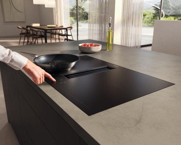 Варочная панель с вытяжкой Miele KMDA 7876 FL-U MattFinish (фото 6) Варочная панель с вытяжкой Miele KMDA 7876 FL-U MattFinish (preview 6)