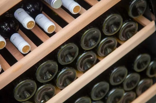 Винный шкаф Cold Vine C192-KBF2 (1 темп.зона) (preview 5)