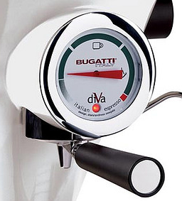 Кофеварка Бугатти Espresso Machine Diva White фото 3 Кофеварка Bugatti Espresso Machine Diva White фото 3