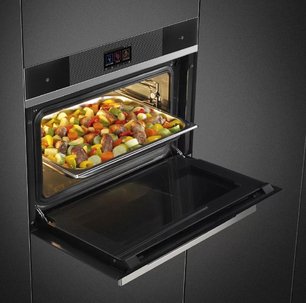 Компактный духовой шкаф с пароваркой Смег SF4104WVCPN фото 3 Компактный духовой шкаф с пароваркой Smeg SF4104WVCPN фото 3