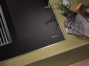 Индукционная панель со встроенной вытяжкой Миле KMDA 7774 FR фото 2 Индукционная панель со встроенной вытяжкой Miele KMDA 7774 FR фото 2