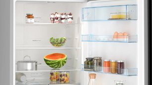 Двухкамерный холодильник Bosch KGN56CX30U фото 3