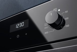 Духовой шкаф Electrolux OEE5H71Z фото 3