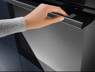 Духовой шкаф Электролюкс EOE7C31Z фото 4 Духовой шкаф Electrolux EOE7C31Z фото 4