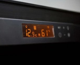 Монотемпературный винный шкаф EuroCave V-PURE-M Р-300029-M фото 4