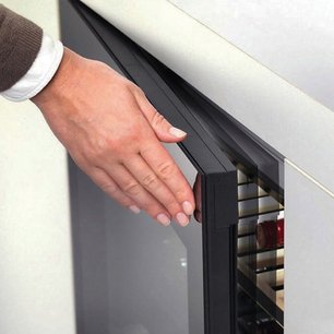 Встраиваемый винный шкаф Дунавокс DXB-65.154DB.TO фото 3 Встраиваемый винный шкаф Dunavox DXB-65.154DB.TO фото 3