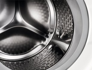 Стиральная машина АЕГ L8FBE48SI фото 3 Стиральная машина AEG L8FBE48SI фото 3