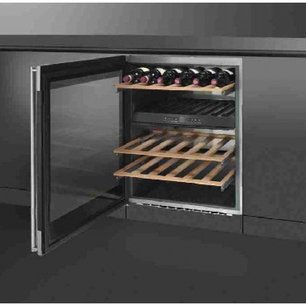 Винный шкаф Смег CVI38XS фото 2 Винный шкаф Smeg CVI38XS фото 2