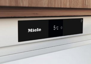 Встраиваемый холодильник Миле KU 7030 D фото 3 Встраиваемый холодильник Miele KU 7030 D фото 3