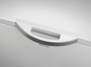 Морозильный ларь Электролюкс LCB3LF38W0 фото 3 Морозильный ларь Electrolux LCB3LF38W0 фото 3