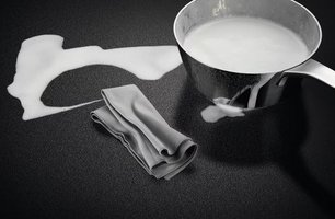 Варочная панель со встроенной вытяжкой AEG TH84CC23CZ фото 4