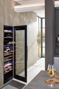 Встраиваемый холодильник для вина Kuppersbusch FWK 8850.0 S2 фото 2